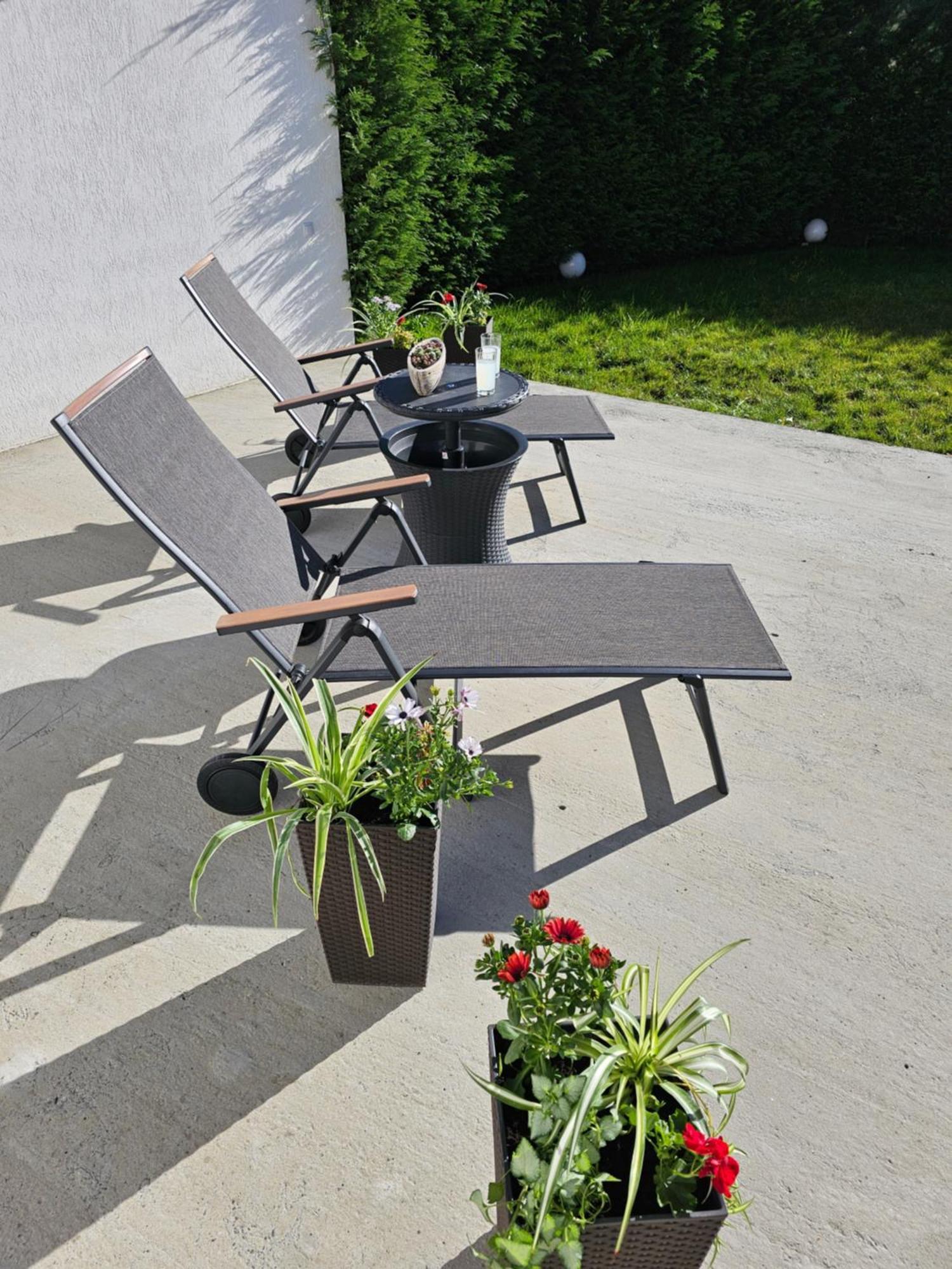 Concept Urban Apartment Medias Exterior photo