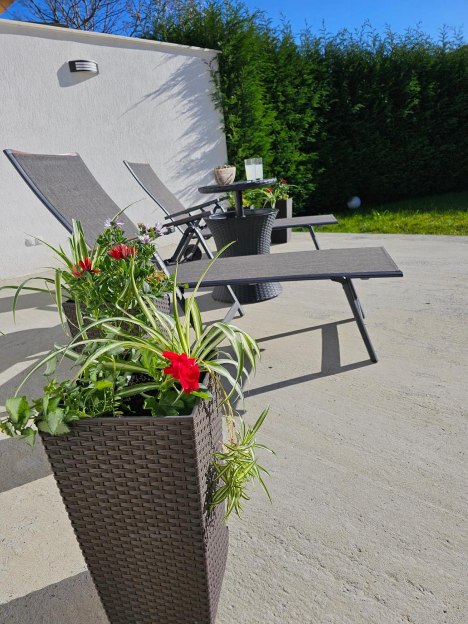 Concept Urban Apartment Medias Exterior photo